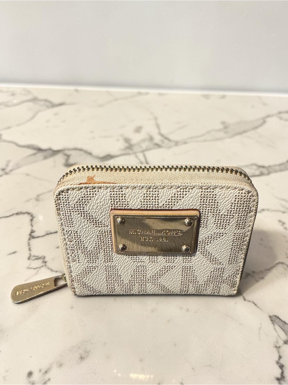 Michael Kors Cream White Coin Wallet with Gold Plaque